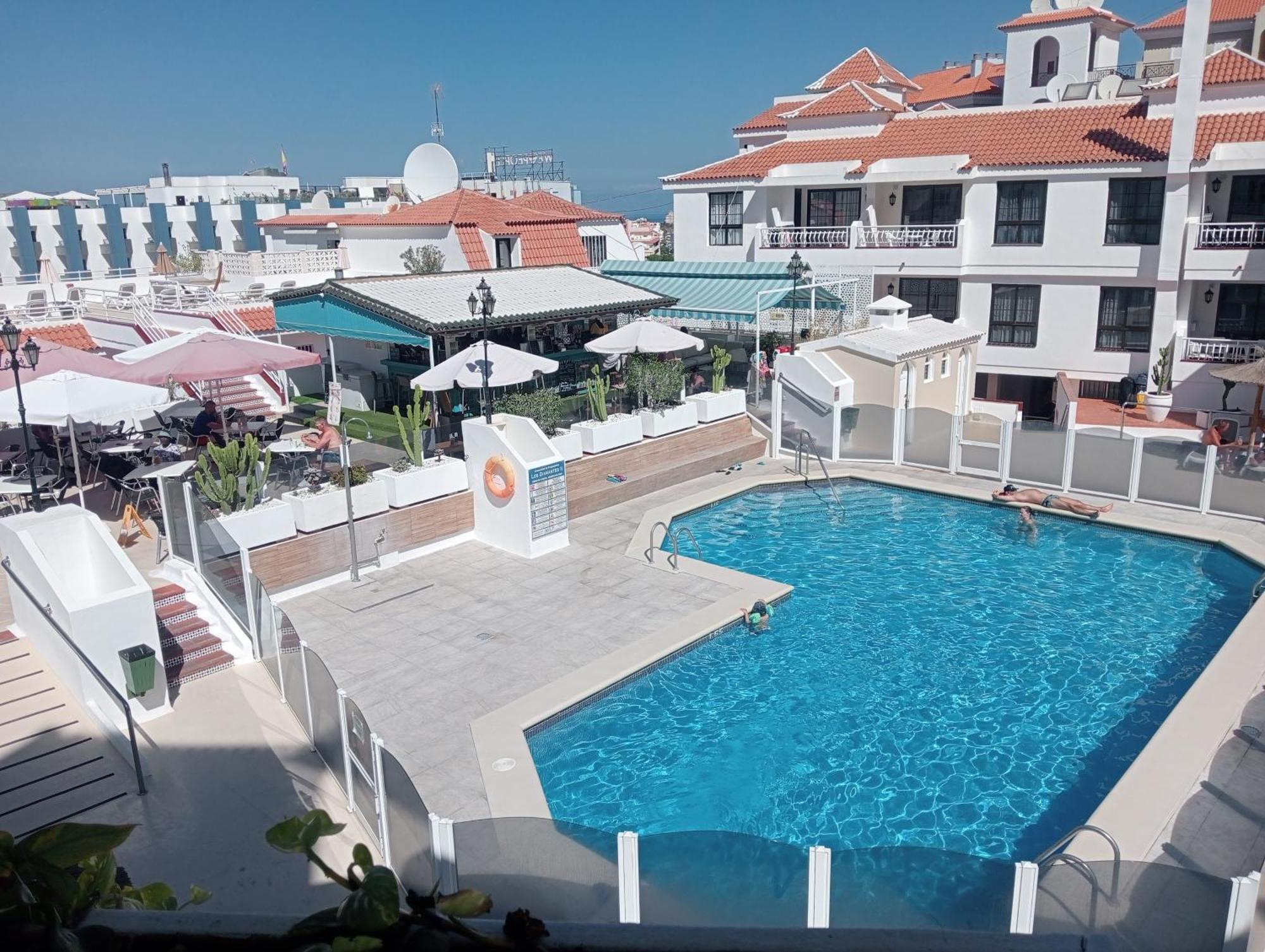 Greatly Located Apartment With Heated Pool, Los Cristianos Лос Кристианос Екстериор снимка